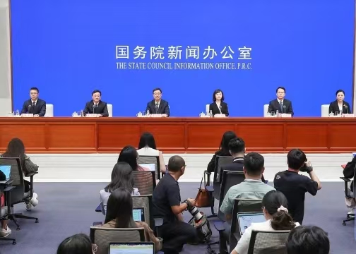 總局領導出席國務院政策例行吹風會